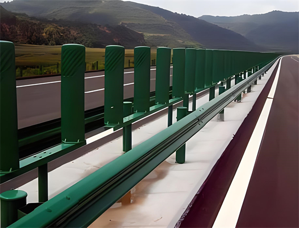 甘南三波护栏板在高速公路的应用